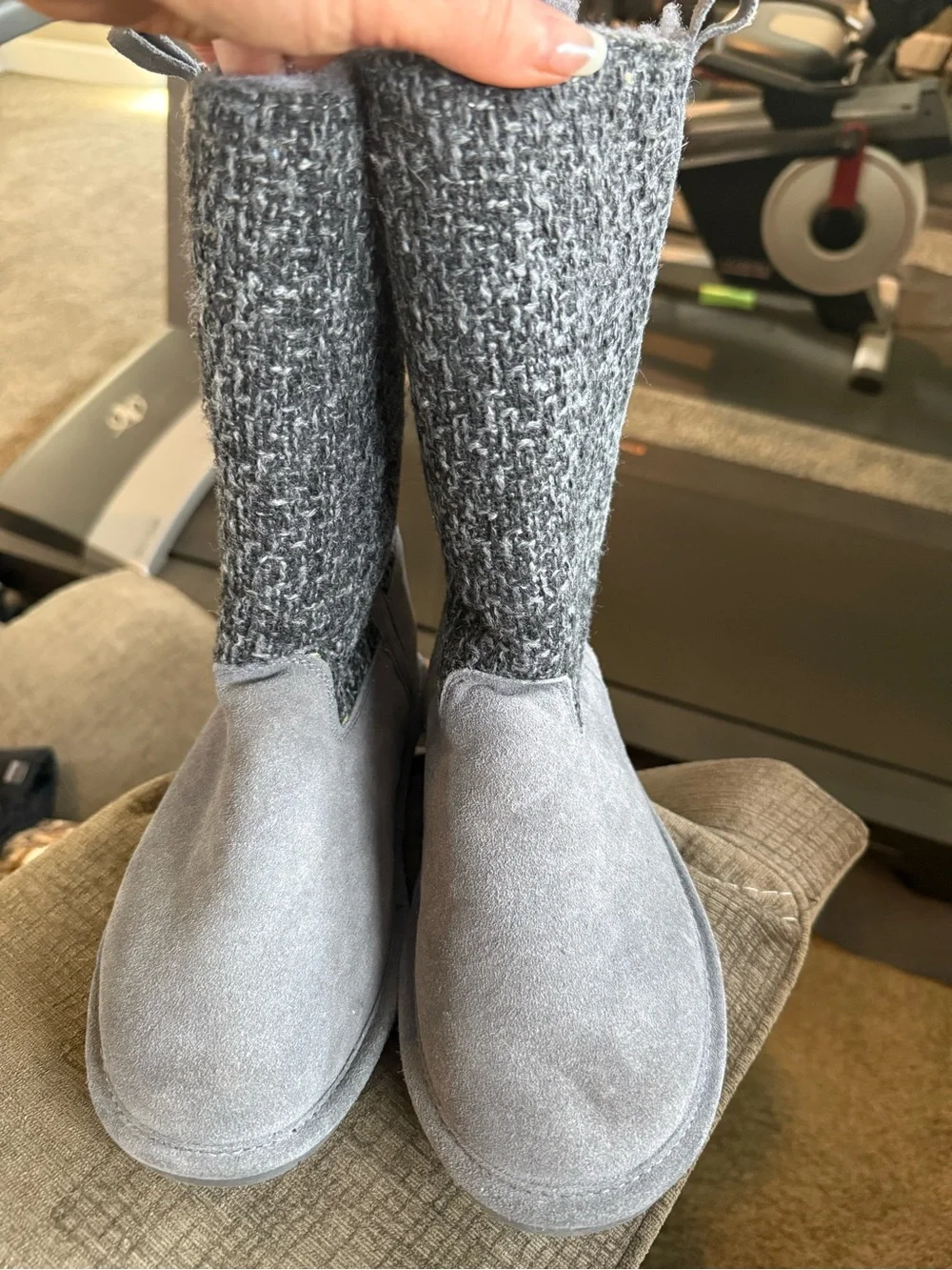 BearPaw Grey Sweater/Suede Knit-Top Women’s Boots